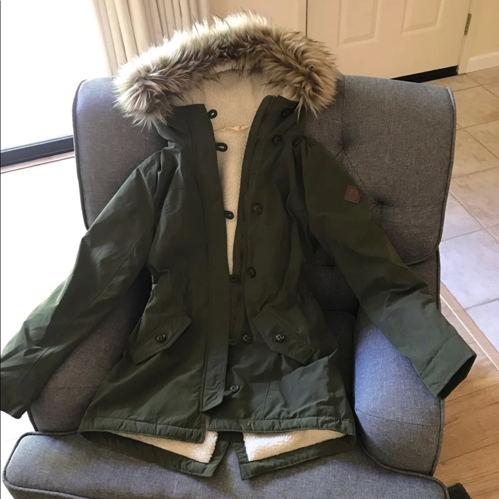 NWT women’s hollister parka